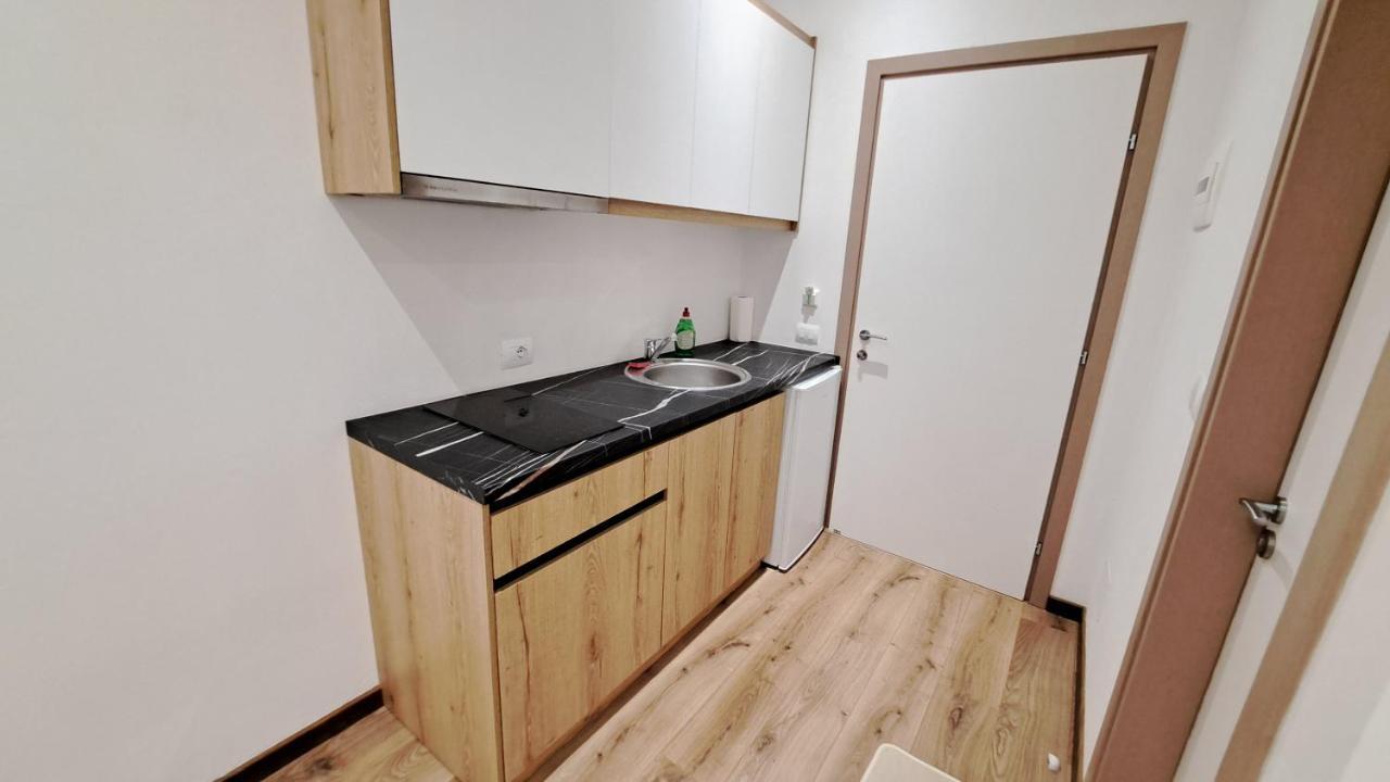 Apartaments Rraku Саранда Экстерьер фото